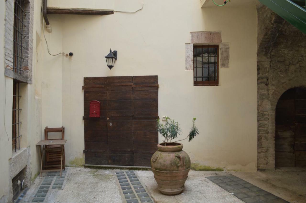 Appartamento In Centro Spoleto Eksteriør billede